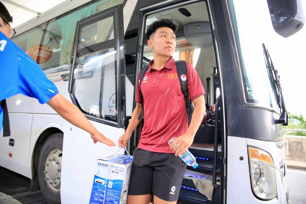 U.23 Việt Nam lên đường dự giải U.23 Đông Nam Á: Quyết mang cúp trở về- Ảnh 5. U.23 Việt Nam lên đường dự giải U.23 Đông Nam Á: Quyết mang cúp trở về- Ảnh 5.