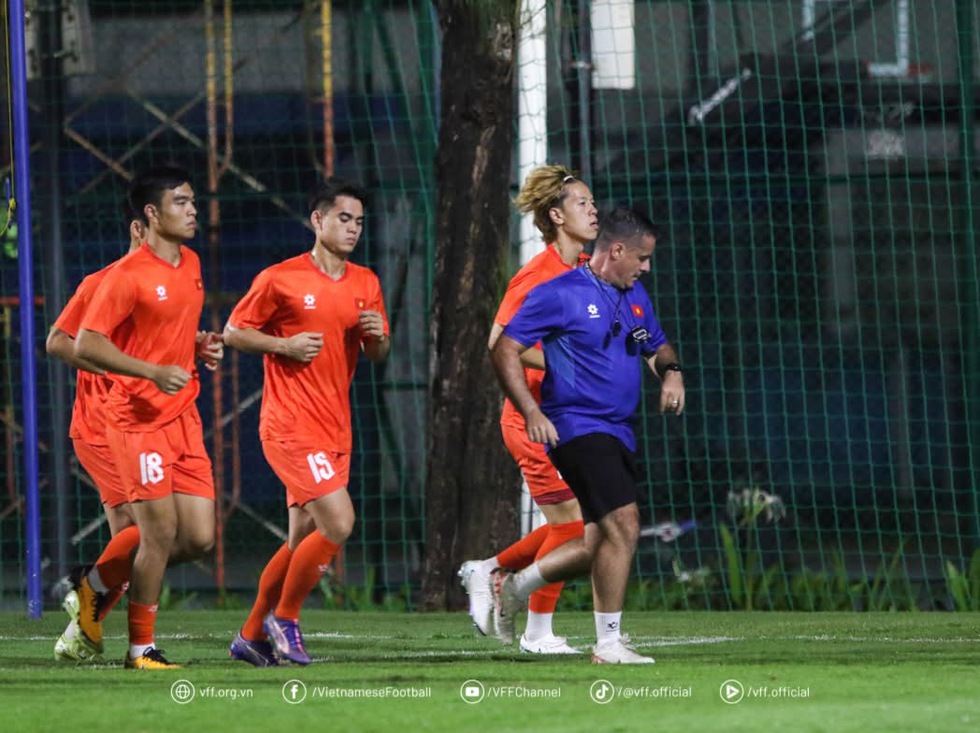 U.23 Việt Nam định vị lại ch&iacute;nh m&igrave;nh- Ảnh 3.