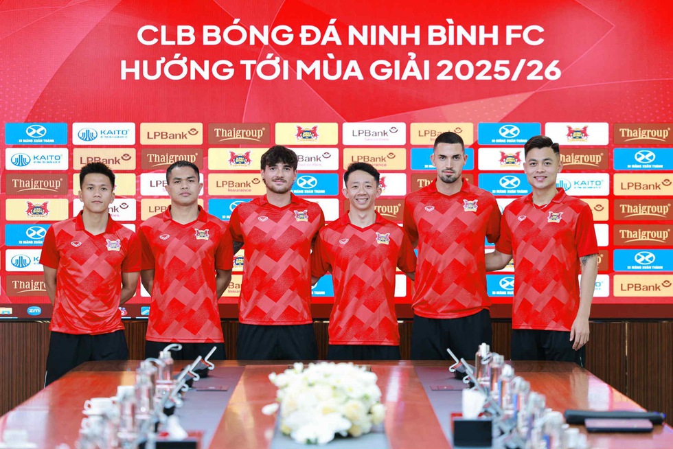 Logo mới của Ninh Bình FC có hình ảnh đặc biệt, sao cũ HAGL ra mắt gây chú ý- Ảnh 4.