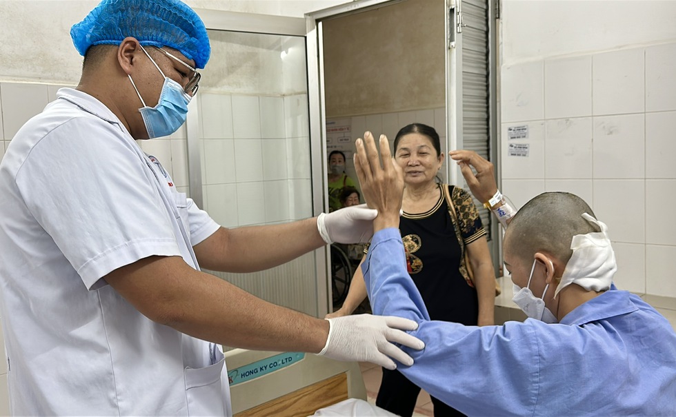 Hi hữu người phụ nữ Cần Thơ bị trúng đạn trong lúc làm vườn: Tôi có mâu thuẫn với ai đâu?- Ảnh 1.