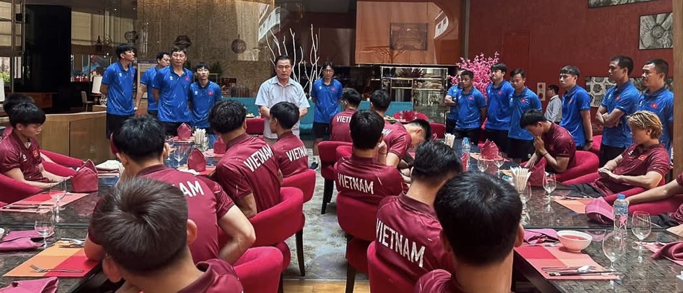 Lộ diện trưởng đo&agrave;n U.23 Việt Nam, người từng gọi HLV Kim Sang-sik l&agrave; &lsquo;anh S&aacute;u&rsquo;- Ảnh 1.