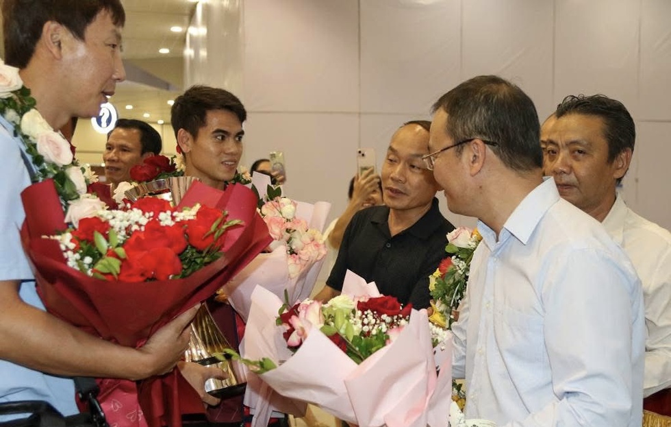 Các đối thủ ít sử dụng cầu thủ nhập tịch, bóng đá Việt Nam đứng đầu Đông Nam Á- Ảnh 2.