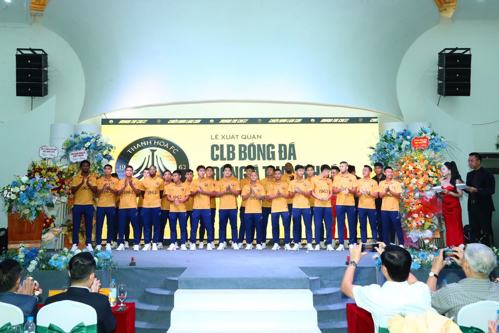 Bầu Đoan phát biểu cực hay, CLB Thanh Hóa ra mắt tân HLV ‘vừa lạ vừa quen’- Ảnh 4.