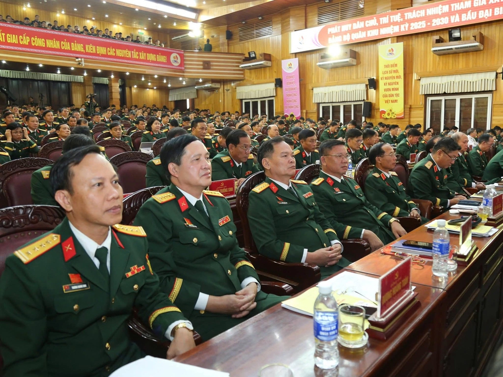 Đảng bộ Quân khu 5: Vững 'thế trận lòng dân', mạnh sẵn sàng chiến đấu - Ảnh 4.