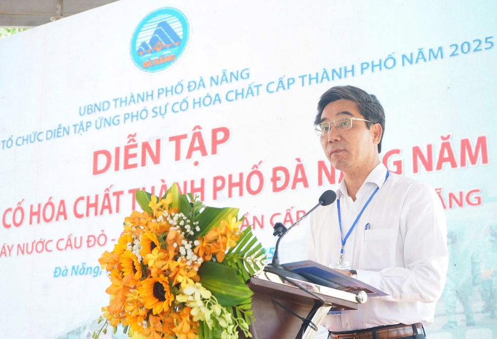 Đà Nẵng huy động lực lượng diễn tập xử lý rò rỉ khí độc ở nhà máy nước - Ảnh 11. Đà Nẵng huy động lực lượng diễn tập xử lý rò rỉ khí độc ở nhà máy nước - Ảnh 11.