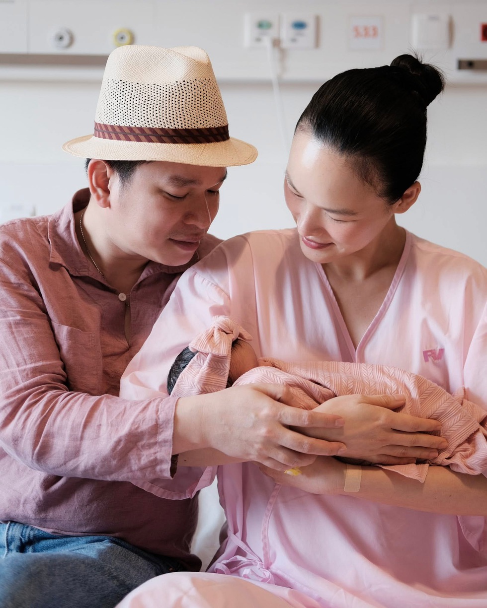 Si&ecirc;u mẫu Tuyết Lan &lsquo;vượt cạn&rsquo; th&agrave;nh c&ocirc;ng, l&agrave;m mẹ ở tuổi U.40 - Ảnh 1.