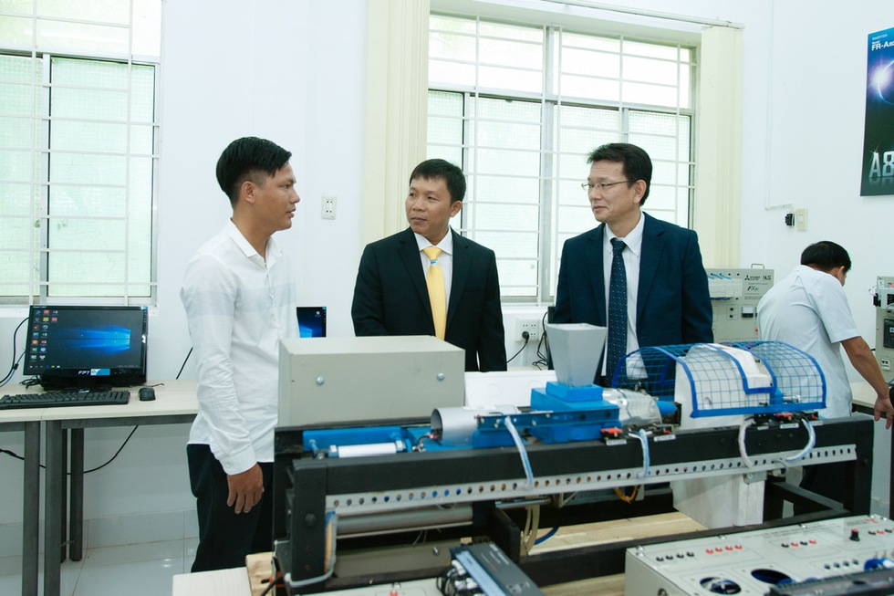 Thêm 3 ngành kỹ thuật của Trường ĐH Trà Vinh đạt kiểm định ABET- Ảnh 1. Thêm 3 ngành kỹ thuật của Trường ĐH Trà Vinh đạt kiểm định ABET- Ảnh 1.