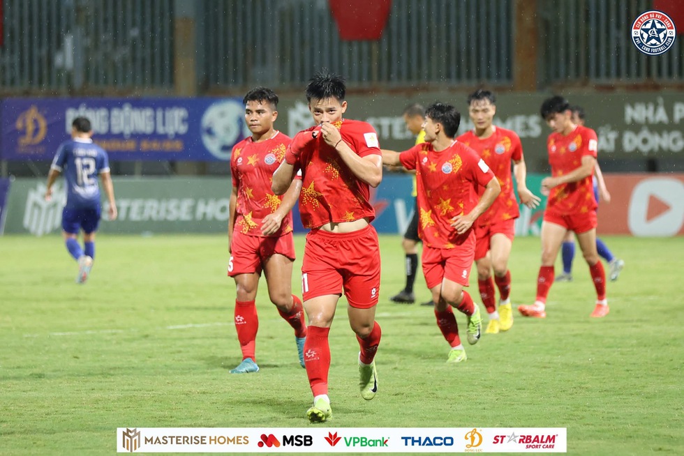 PVF-CAND cứu V-League một bàn thua trông thấy- Ảnh 4. PVF-CAND cứu V-League một bàn thua trông thấy- Ảnh 4.