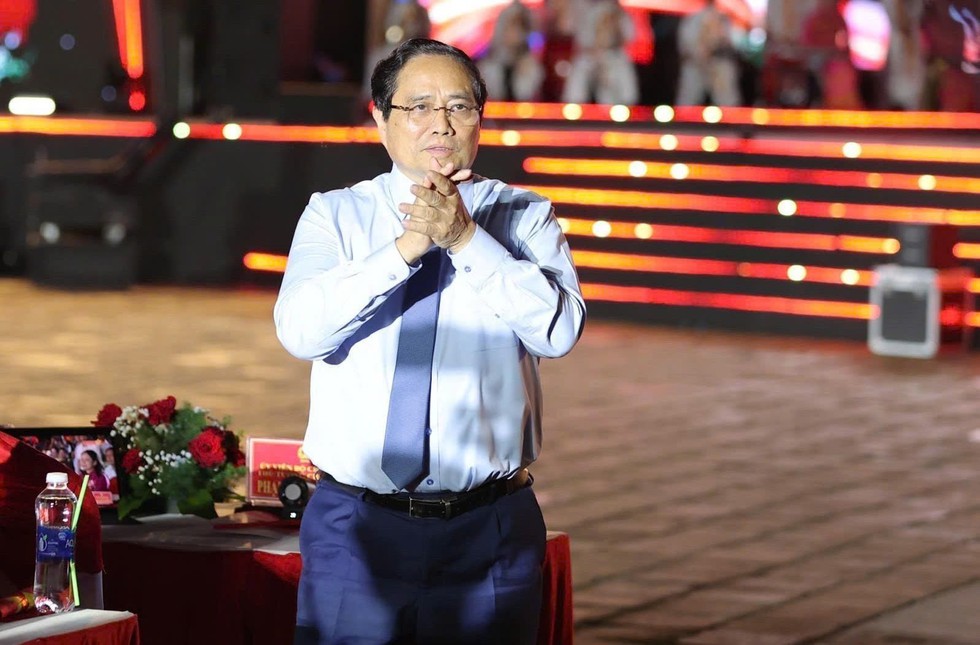 Tổng Bí thư Tô Lâm dự cầu truyền hình chính luận nghệ thuật Dưới cờ vinh quang- Ảnh 2. Tổng Bí thư Tô Lâm dự cầu truyền hình chính luận nghệ thuật Dưới cờ vinh quang- Ảnh 2.
