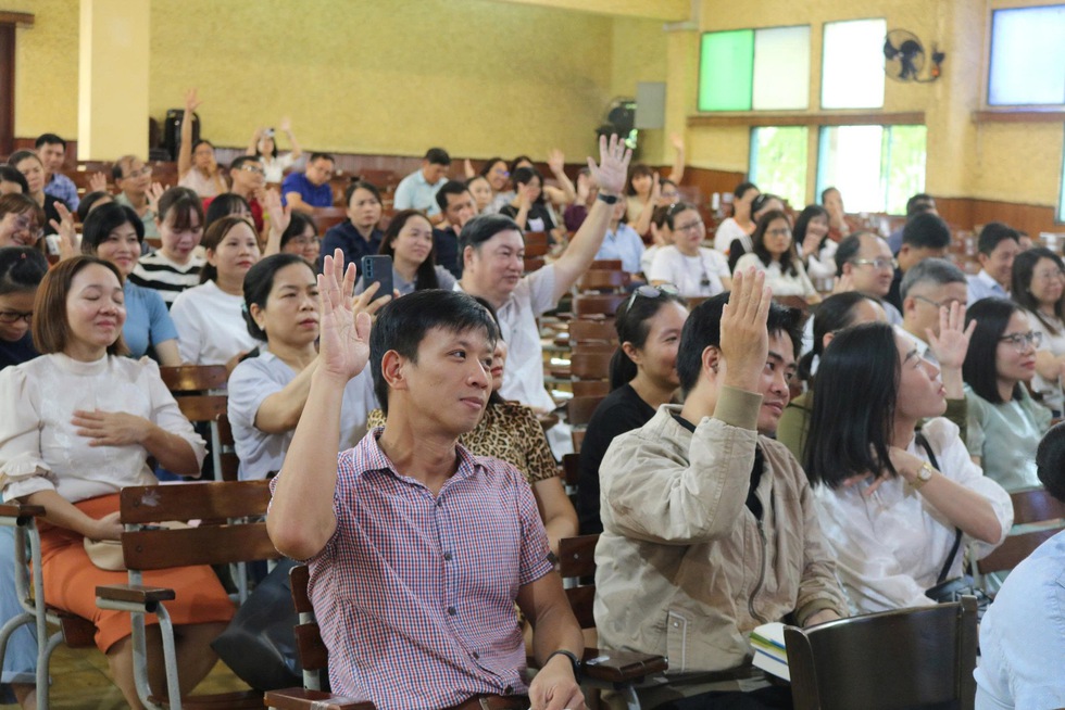 Học sinh ngại chia sẻ, phụ huynh nên bắt đầu từ đâu? - Ảnh 3. Học sinh ngại chia sẻ, phụ huynh nên bắt đầu từ đâu? - Ảnh 3.