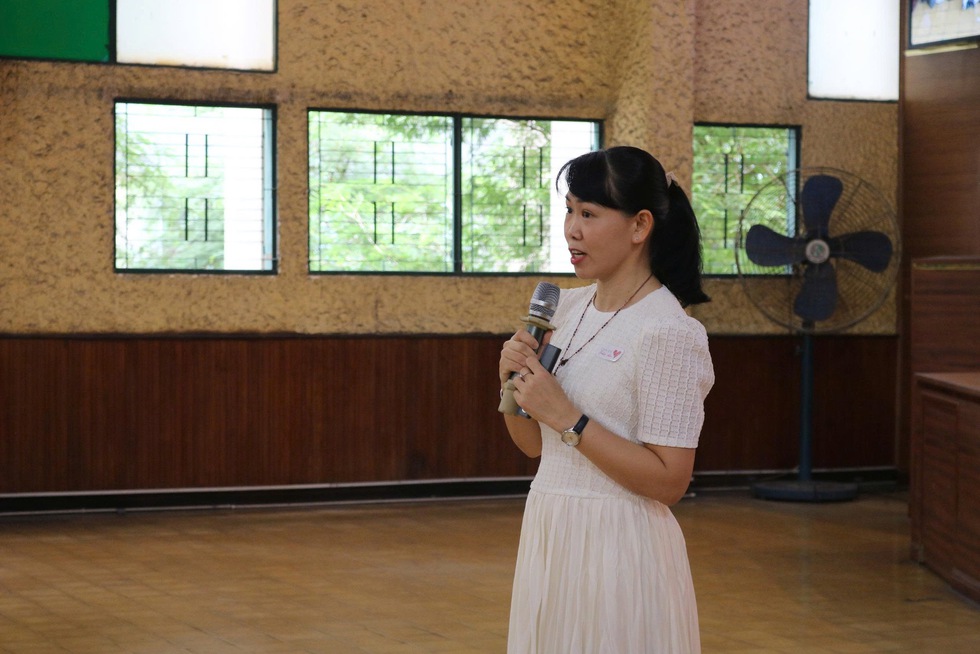 Học sinh ngại chia sẻ, phụ huynh nên bắt đầu từ đâu? - Ảnh 1. Học sinh ngại chia sẻ, phụ huynh nên bắt đầu từ đâu? - Ảnh 1.