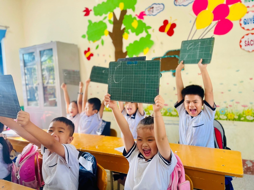 Thủ tướng chỉ đạo đảm bảo dạy học 2 buổi/ngày- Ảnh 1.