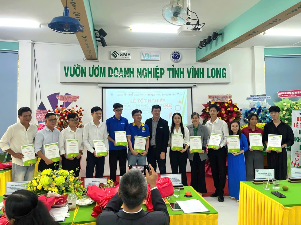 5 dự án vườn ươm doanh nghiệp Vĩnh Long gọi vốn được gần 2 tỉ đồng- Ảnh 1. 5 dự án vườn ươm doanh nghiệp Vĩnh Long gọi vốn được gần 2 tỉ đồng- Ảnh 1.