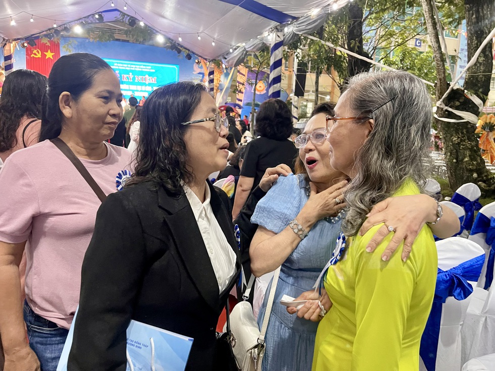 Thượng tướng Nguyễn Trọng Nghĩa dự lễ kỷ niệm ngôi trường 7 thập kỷ - Ảnh 7.