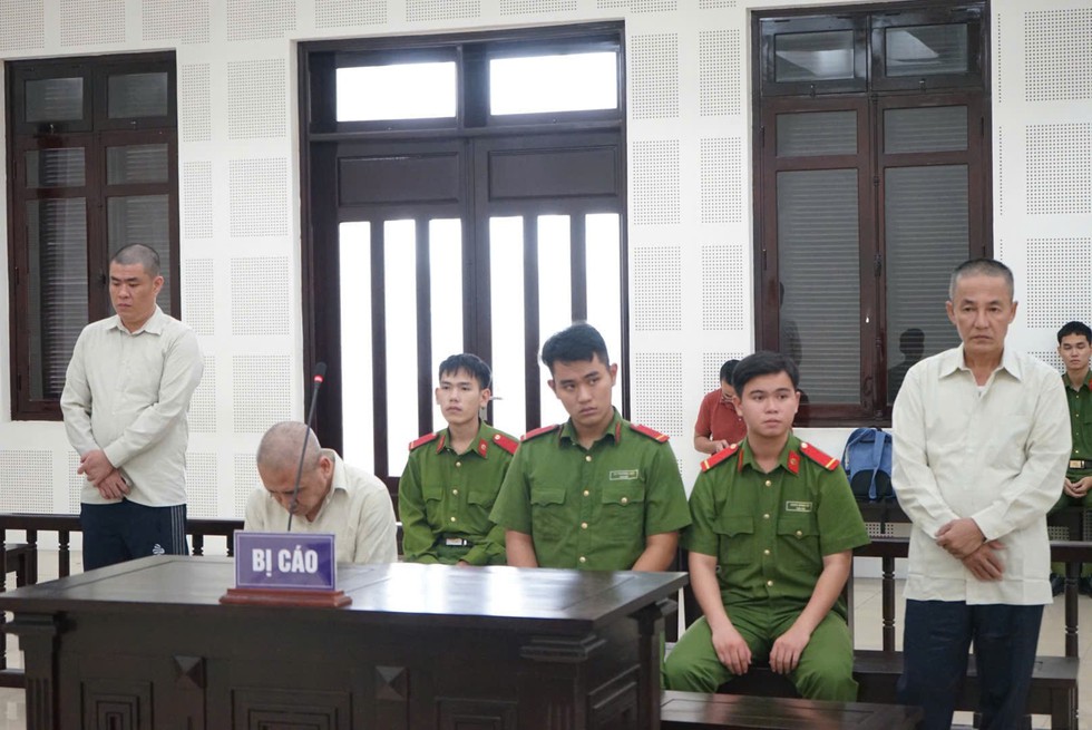 Vụ 'chém cổ đông, t…