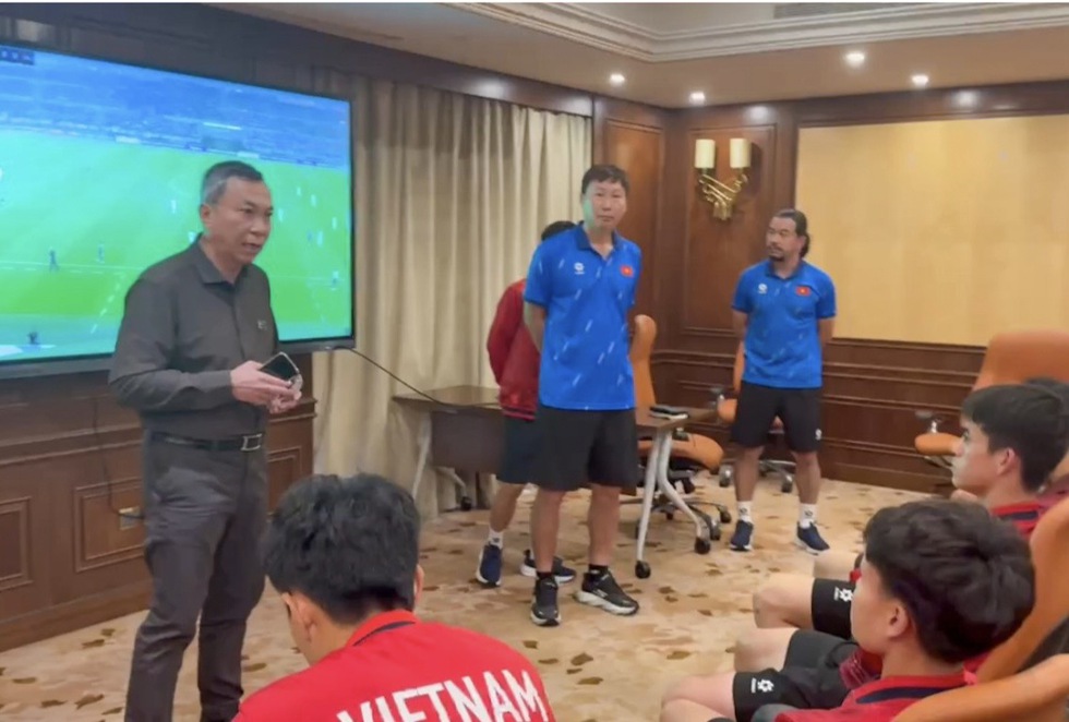 Chủ tịch VFF đặt kỳ vọng lớn lao v&agrave;o U.23 Việt Nam trước trận sinh tử: &lsquo;Đối thủ &aacute;p lực nặng hơn&rsquo;- Ảnh 1.