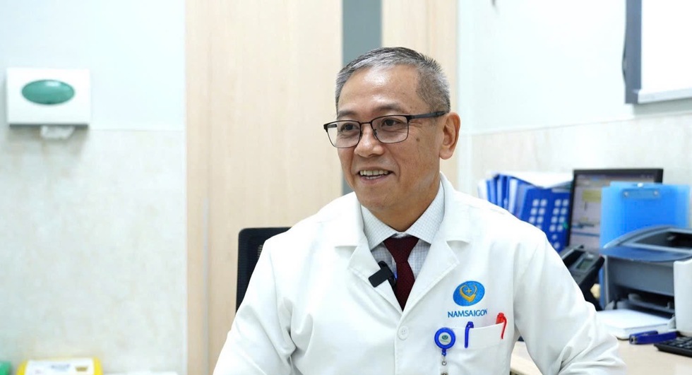 Giấc mơ s&acirc;n cỏ vẫn c&ograve;n với Ph&uacute; Thịnh- Ảnh 1.