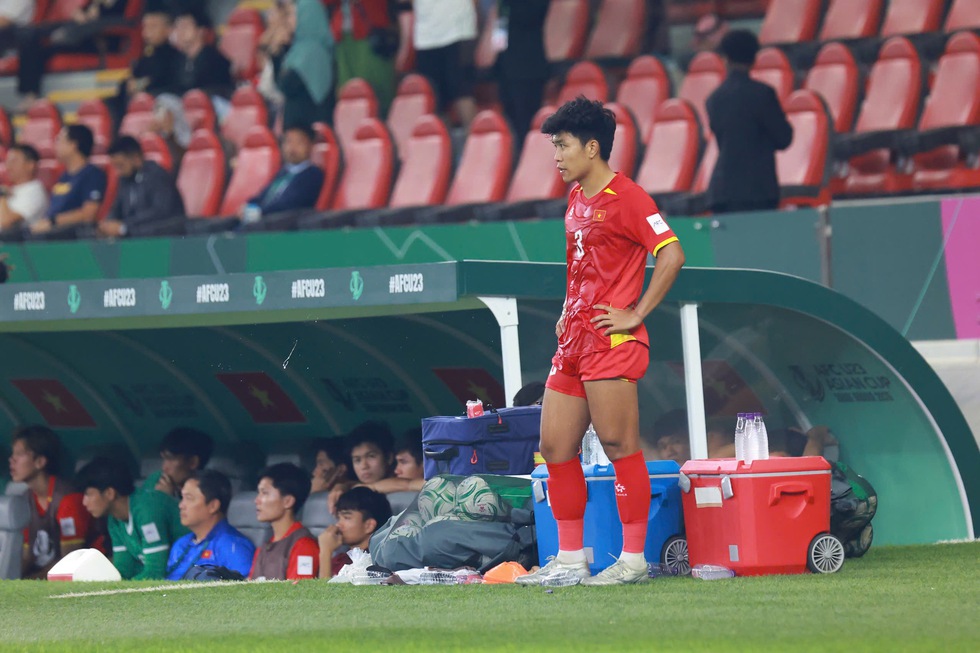 U.23 Việt Nam &lsquo;chịu đau&rsquo; để trưởng th&agrave;nh - Ảnh 3.