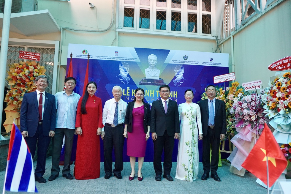 Kh&aacute;nh th&agrave;nh tượng Jos&eacute; Mart&iacute;, khắc s&acirc;u t&igrave;nh bạn Việt Nam - Cuba- Ảnh 5.