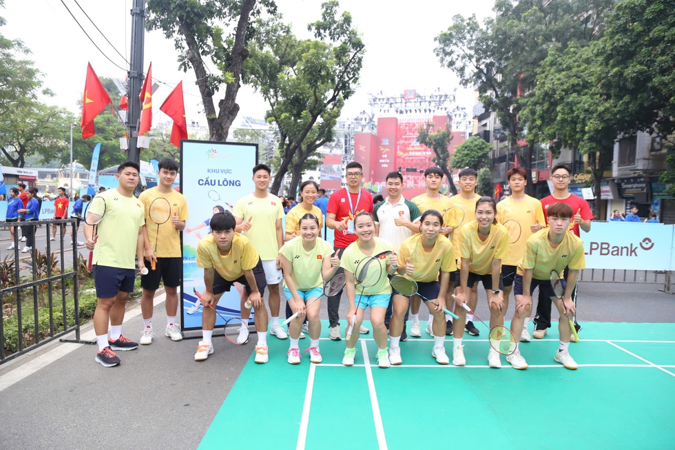 Phó thủ tướng Phạm Thị Thanh Trà: 'Mỗi người dân Việt Nam hãy lựa chọn một môn thể thao phù hợp để tập luyện' - Ảnh 7.
