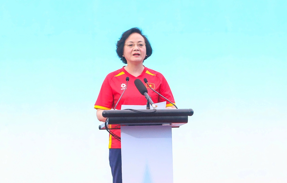 Phó thủ tướng Phạm Thị Thanh Trà: 'Mỗi người dân Việt Nam hãy lựa chọn một môn thể thao phù hợp để tập luyện' - Ảnh 1.