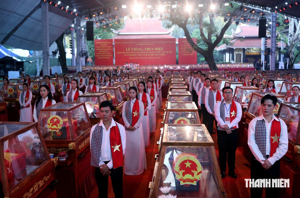 TP.HCM an táng liệt sĩ Tết Mậu Thân 1968: Cuộc trở về vĩ đại nhất trong thời bình - Ảnh 1.