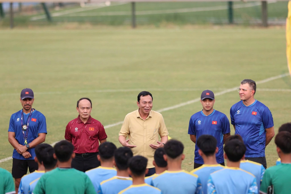 Chủ tịch VFF nói rất hay về U.17 Việt Nam, HLV Roland muốn tạo khác biệt tại World Cup U.17- Ảnh 4.