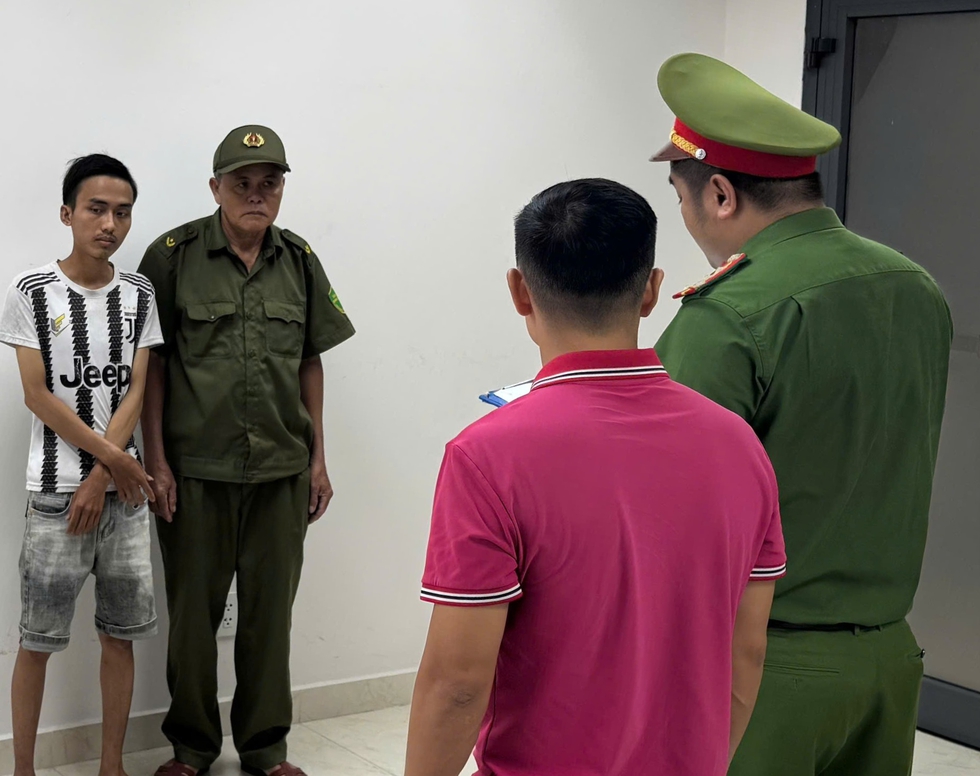 Cầm dao tấn công người cùng dãy trọ vì nói chuyện gây ồn ào- Ảnh 1.