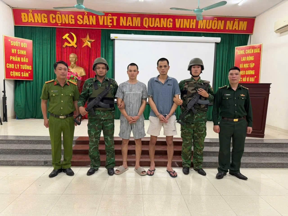 Cuộc truy bắt 2 đối tượng truy n&atilde; ma t&uacute;y tr&ecirc;n đất L&agrave;o- Ảnh 1.