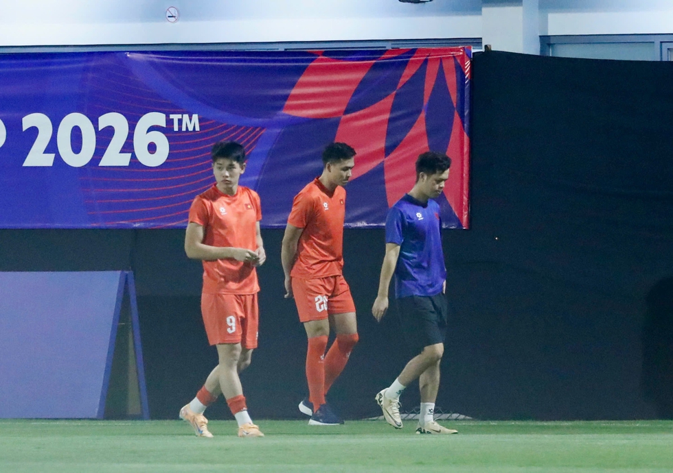 Lịch thi đấu đội tuyển Việt Nam vs Malaysia h&ocirc;m nay: &Ocirc;ng Kim cần 'v&aacute;' lại h&agrave;ng thủ- Ảnh 1.