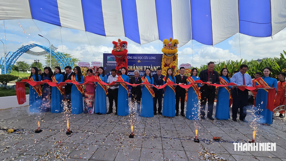 Kh&aacute;nh th&agrave;nh Trung t&acirc;m nghi&ecirc;n cứu vật liệu ti&ecirc;n tiến ở miền T&acirc;y- Ảnh 2.
