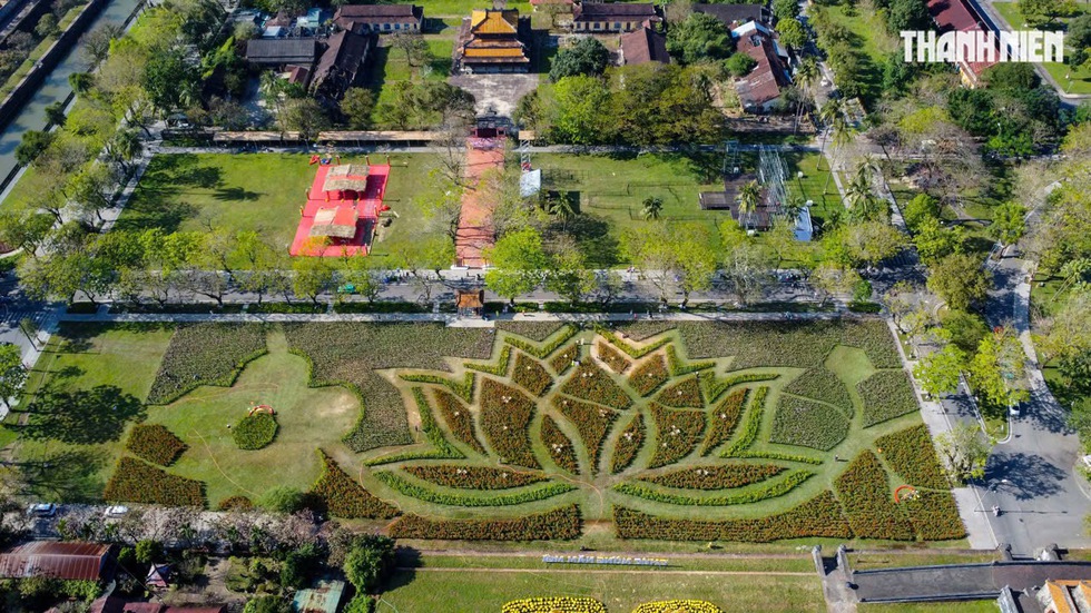 Đ&oacute;n tết 2026 tr&ecirc;n y&ecirc;n xe: Cặp đ&ocirc;i 9X phượt xuy&ecirc;n Việt từ Bắc v&agrave;o Nam - Ảnh 6.