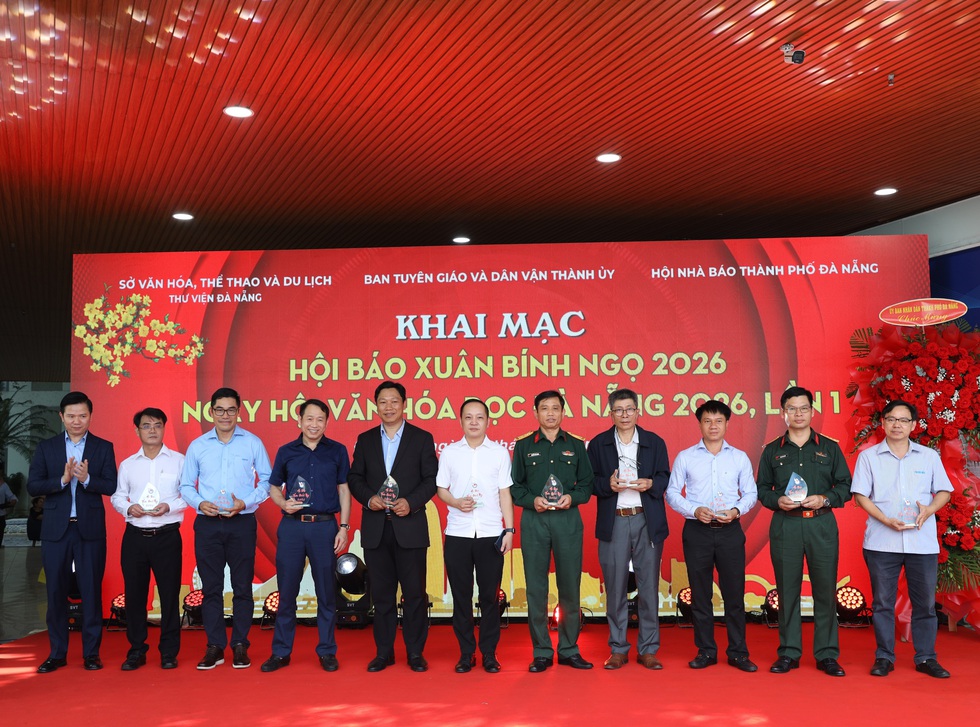 Rộn r&agrave;ng Hội B&aacute;o xu&acirc;n Đ&agrave; Nẵng: Kh&ocirc;ng gian gặp gỡ của tri thức v&agrave; s&aacute;ng tạo- Ảnh 2.