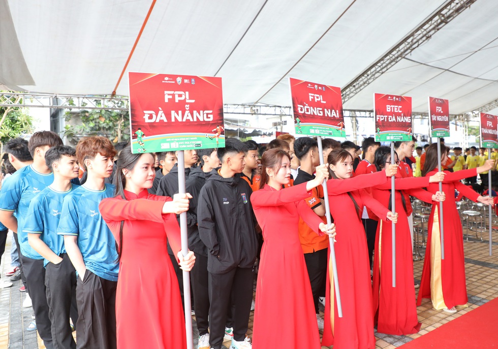 Sinh vi&ecirc;n FPT Polytechnic tranh t&agrave;i tại SP7 2026, trung vệ Quế Ngọc Hải đến tiếp lửa- Ảnh 2.