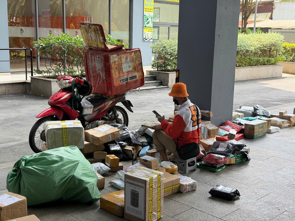 Ph&iacute; ship h&agrave;ng &acirc;m thầm tăng?- Ảnh 1.