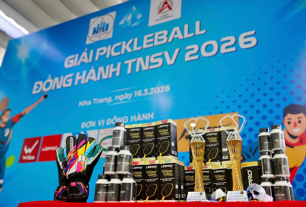 Giải pickleball thắt chặt t&igrave;nh cảm giữa những người cống hiến cho giải TNSV THACO cup 2026- Ảnh 1.