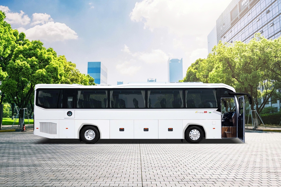 Kim Long Motor xuất khẩu l&ocirc; xe bus 'made in Vietnam' đầu ti&ecirc;n sang Th&aacute;i Lan- Ảnh 3.