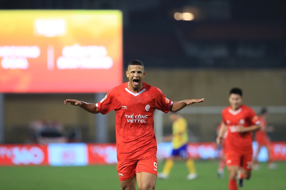 Ninh B&igrave;nh thắng kịch t&iacute;nh PVF-CAND, Thể C&ocirc;ng Viettel đ&aacute;nh bại Bắc Ninh: C&ugrave;ng v&agrave;o b&aacute;n kết C&uacute;p quốc gia- Ảnh 6.