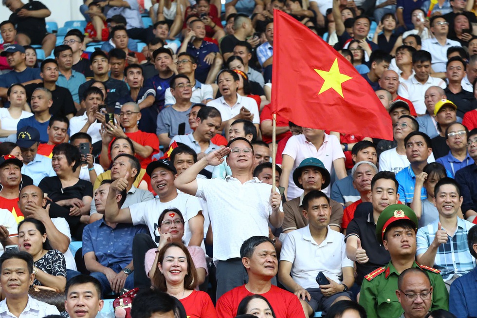 Đội tuyển Việt Nam cực mạnh đấu Malaysia: Xu&acirc;n Son đ&aacute; cặp Ho&agrave;ng H&ecirc;n, Văn Hậu đ&aacute; ch&iacute;nh, thủ m&ocirc;n Nguyễn Filip- Ảnh 2.