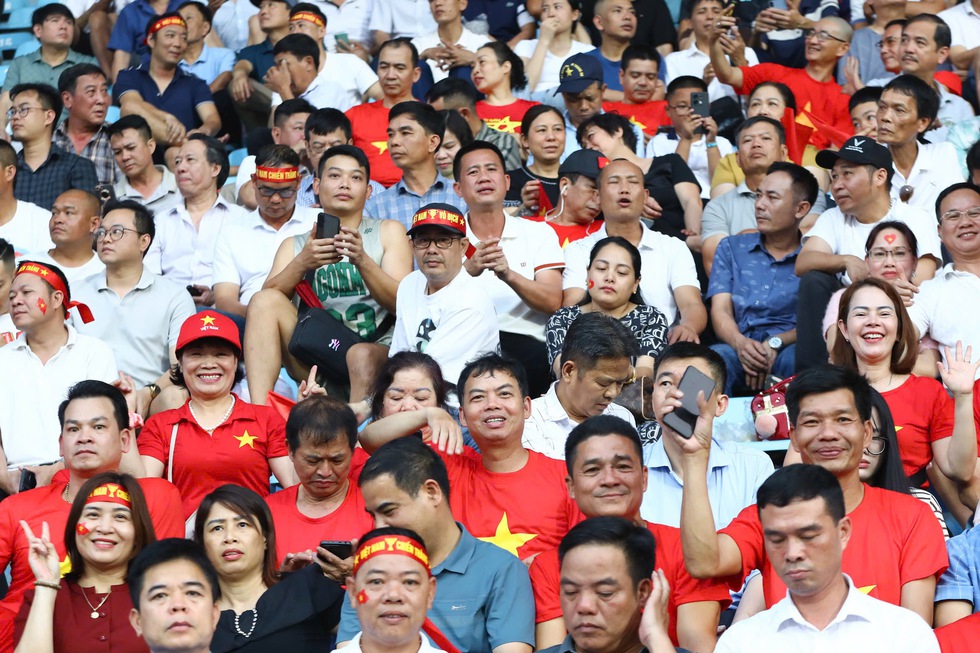 Đội tuyển Việt Nam cực mạnh đấu Malaysia: Xu&acirc;n Son đ&aacute; cặp Ho&agrave;ng H&ecirc;n, Văn Hậu đ&aacute; ch&iacute;nh, thủ m&ocirc;n Nguyễn Filip- Ảnh 3.