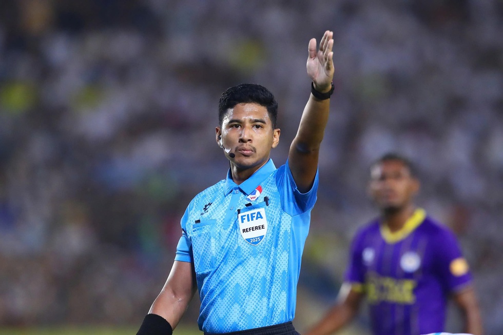  HLV Harry Kewell có cản nổi tài trí Polking?
- Ảnh 4.