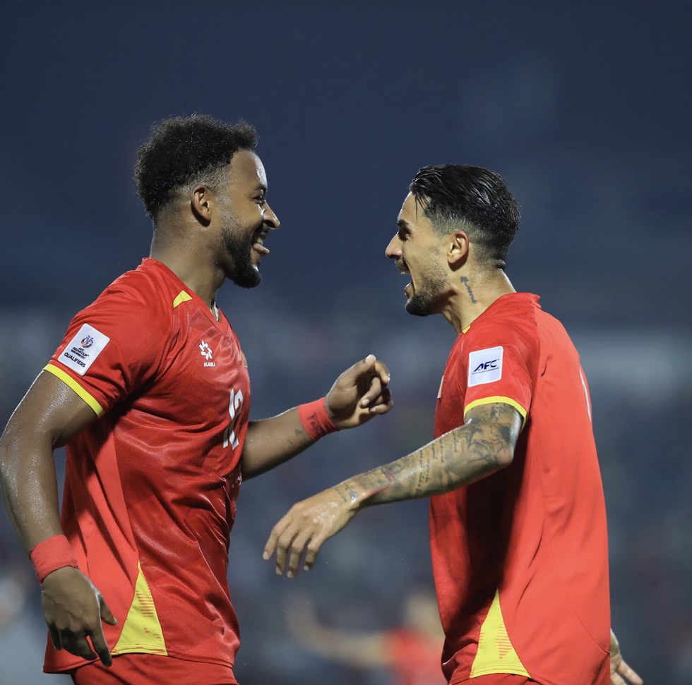 Ho&agrave;ng H&ecirc;n n&oacute;i cực tiếng Việt cực mượt sau trận thắng Malaysia: &lsquo;Kh&ocirc;ng cần n&oacute;i cũng biết Son chạy ở đ&acirc;u&rsquo;- Ảnh 4.