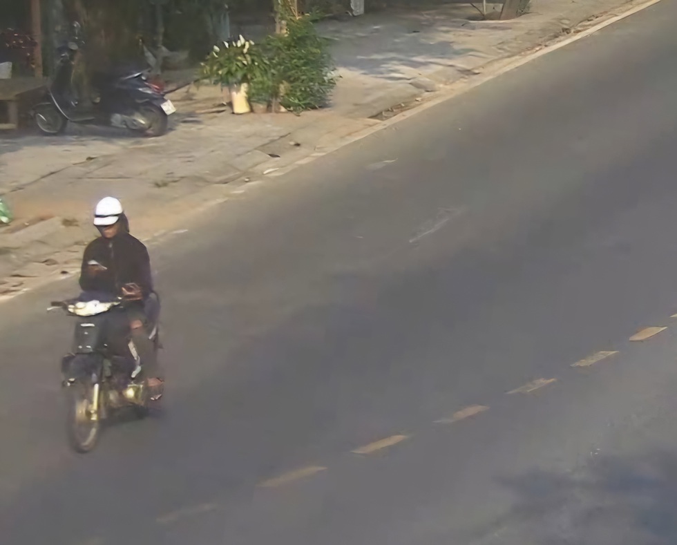 Đ&agrave; Nẵng: Nghi phạm Trần Ph&ocirc;n bị bắt sau khi cướp giật iPhone 12 Pro Max v&agrave; 25 triệu đồng- Ảnh 2.