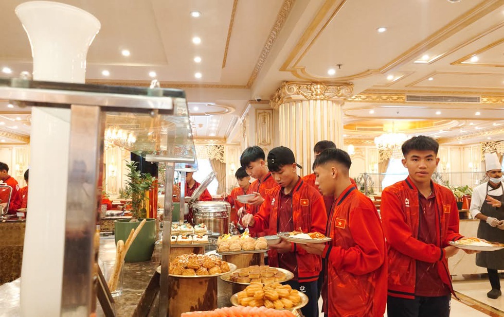 U.17 Việt Nam đến T&acirc;y &Aacute; rất an to&agrave;n, VFF lo mọi chi ph&iacute; ph&aacute;t sinh: Kh&aacute;t khao lấy v&eacute; World Cup- Ảnh 5.