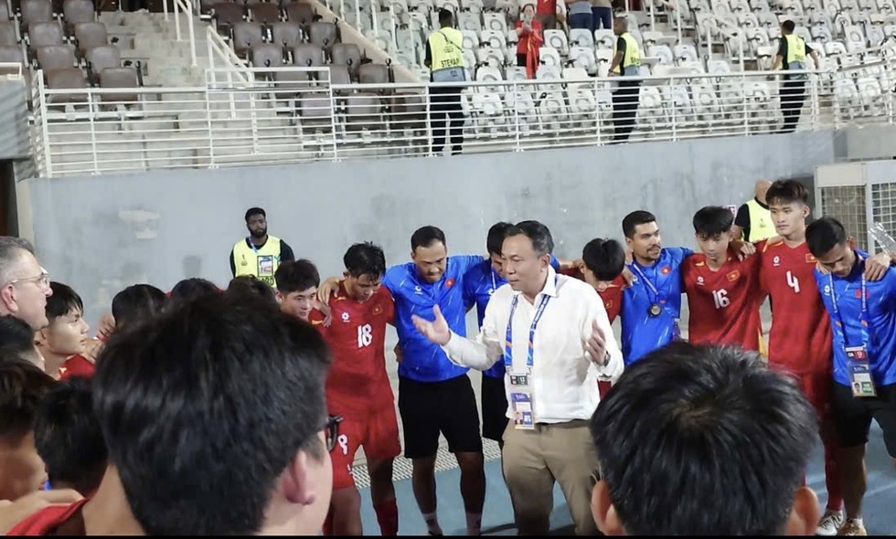 Chủ tịch VFF n&oacute;i lời đặc biệt trước th&agrave;nh t&iacute;ch đặc biệt của U.17 Việt Nam, thưởng lớn 1 tỉ đồng- Ảnh 2.