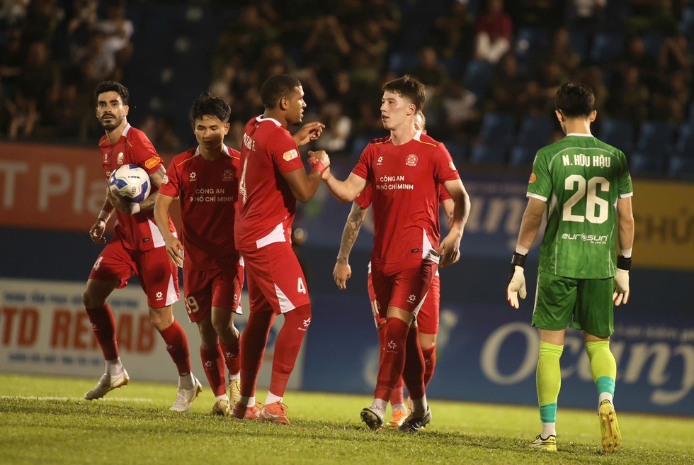 Lịch thi đấu V-League cực hay h&ocirc;m nay: Cuộc chiến sinh tồn, Đ&agrave; Nẵng sẽ rớt hạng nếu thua đội CA TP.HCM?- Ảnh 2.