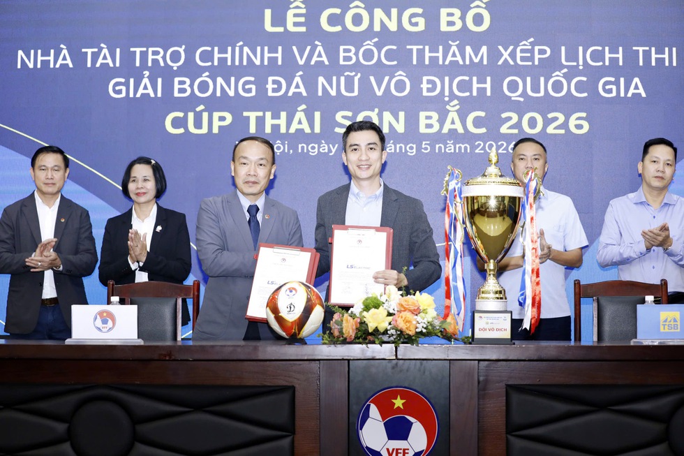Cuộc c&aacute;ch mạng b&oacute;ng đ&aacute; nữ Việt Nam- Ảnh 1.