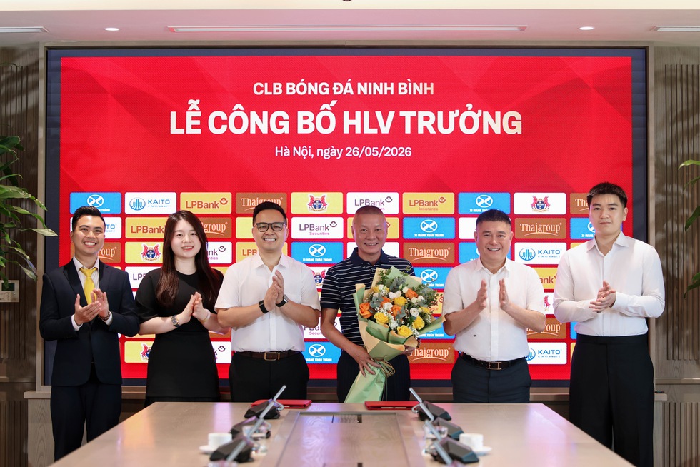 HLV Chu Đ&igrave;nh Nghi&ecirc;m k&yacute; hợp đồng 3 năm với CLB Ninh B&igrave;nh, &ocirc;ng Nguyễn Đức Thụy n&oacute;i g&igrave;?- Ảnh 2.