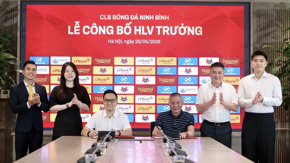 HLV Chu Đình Nghiêm ký hợp đồng 3 năm với CLB Ninh Bình, ông Nguyễn Đức Thụy nói gì?- Ảnh 1.
