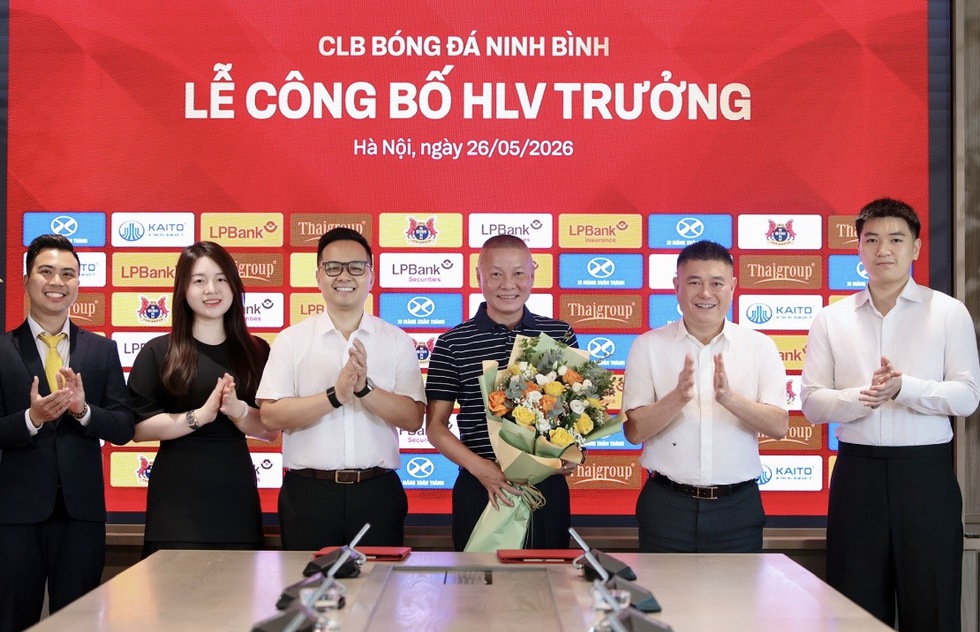 HLV Chu Đình Nghiêm ký hợp đồng 3 năm với CLB Ninh Bình, ông Nguyễn Đức Thụy nói gì?- Ảnh 2.